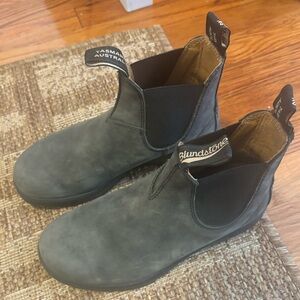 Blundstone rustic black Chelsea boots